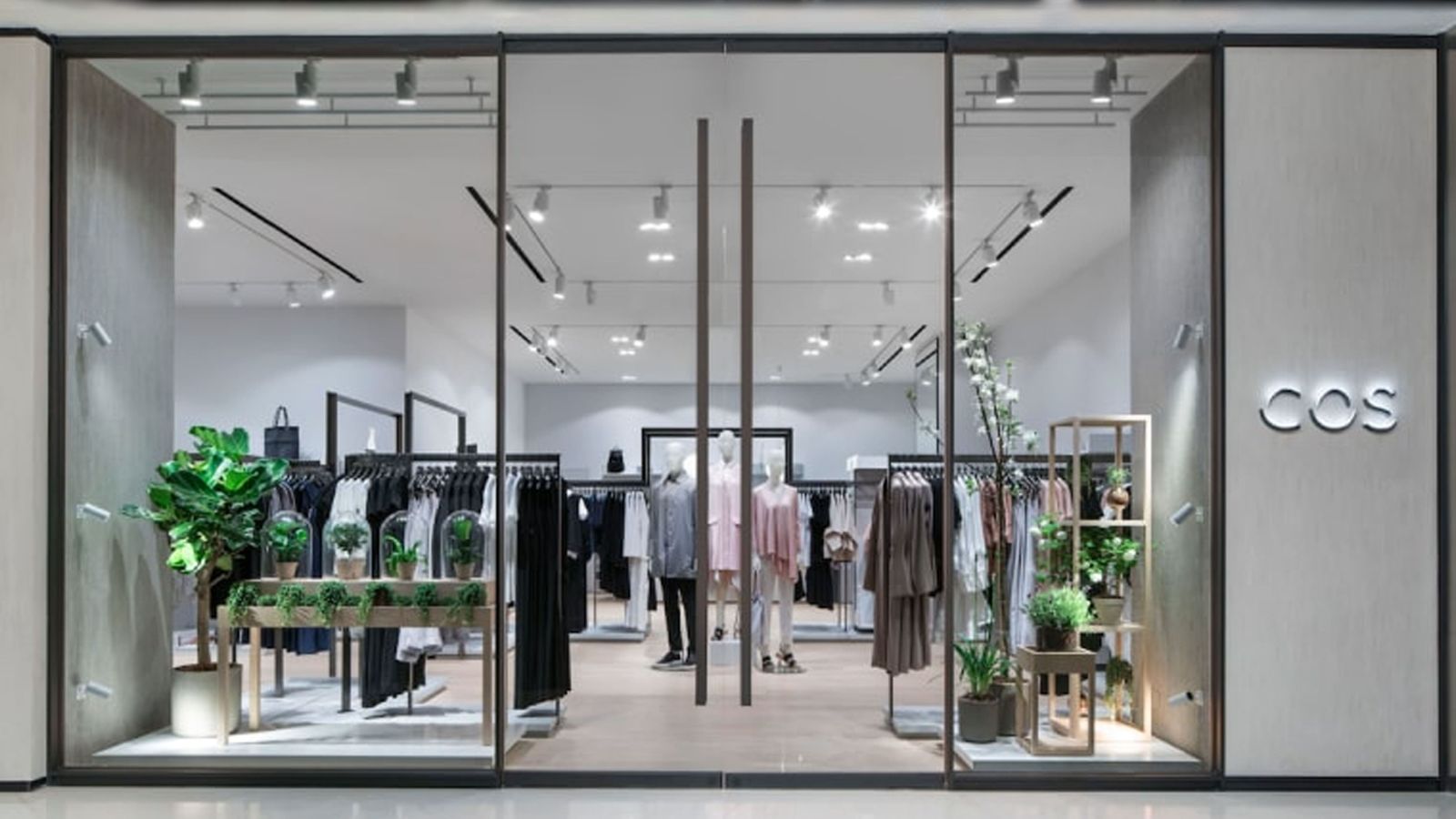 glass shopfront design
